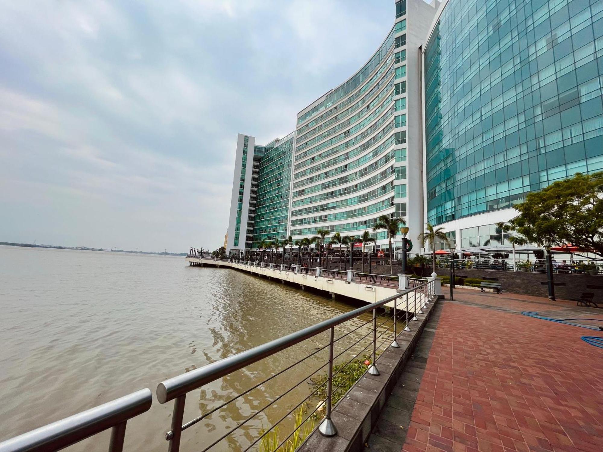 Suite Riverfront Puerto Santa Ana Guayaquil Eksteriør bilde